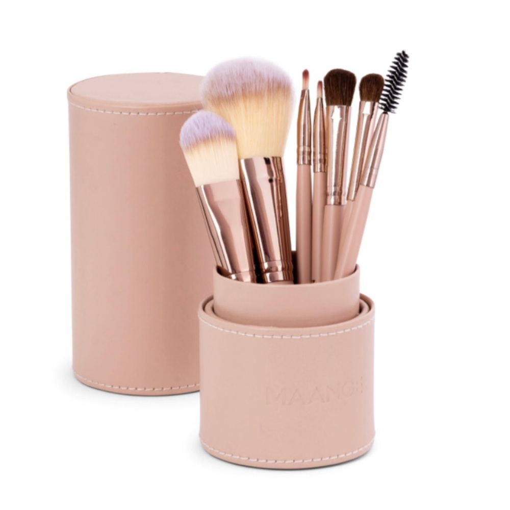 Zoe Ayla 7-piece makeup brush set with leather case